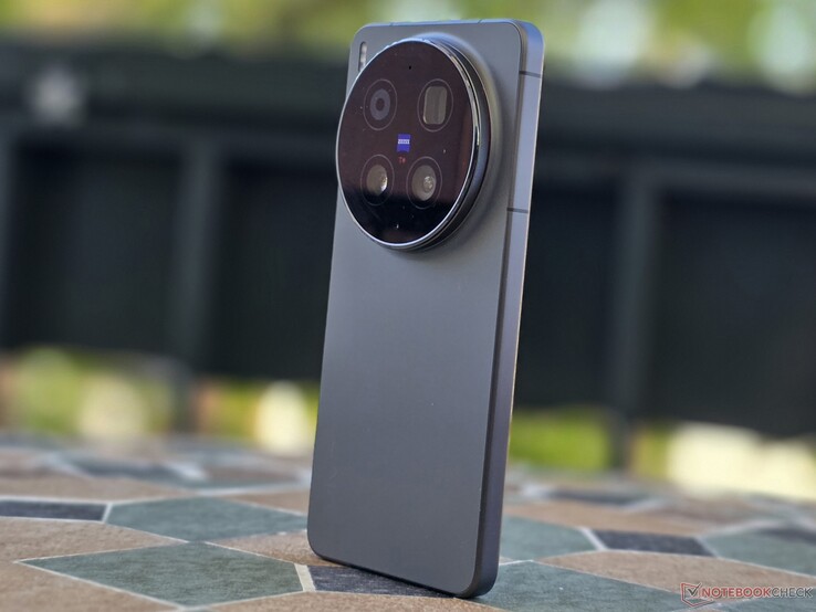 Vivo X300 Ultra felülvizsgálat