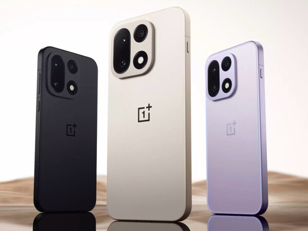 A OnePlus 15 Indiában két különböző konfigurációban kapható.