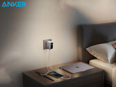 Az új Anker Prime 160 W-os fali töltő a hírek szerint három porttal rendelkezik majd. A képen - a 140 W-os laptop töltő egy Apple órát, egy iPhone-t és egy MacBookot tölt. (Kép forrása: Anker - szerk.)
