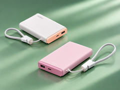 Az Oppo 33 W Pocket Charge világos rózsaszín és khaki illatú színváltozatokban kapható