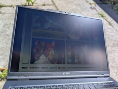 Kültéren, napfényben