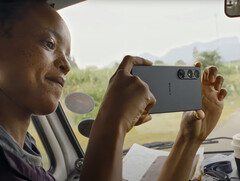 A Sony következő Xperia okostelefonját az Alpha kamera és a Walkman audiólejátszó részlegei &quot;hajtják&quot;. (Kép forrása: Sony)
