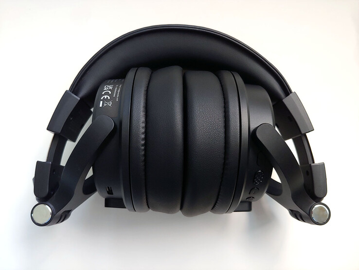 Teljesen összecsukva. (Kép forrása: Notebookcheck)