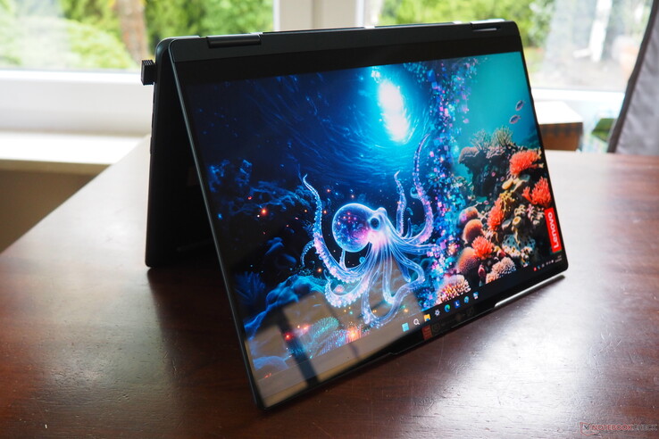 Lenovo Yoga 7 2 az 1-ben 14