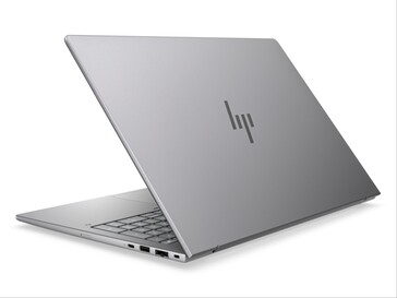 HP ZBook 8 G2a 16 colos portok a jobb oldalon.