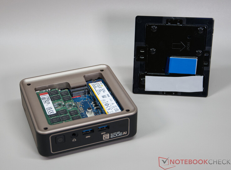 Sapphire Edge AI nyitott tetejű