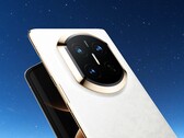 A képen látható Huawei Mate X7 várhatóan hamarosan utódot kap.