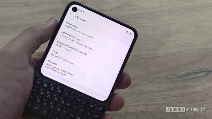 Az Unihertz Titan 2 Elite az MWC 2026-on.