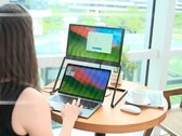 A LiftVue egy praktikus állvány segítségével a laptop képernyője fölé helyezhető.