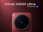 A Vivo X200 Ultra a látszat ellenére három hátlapi kamerát tartalmaz. (Kép forrása: Vivo)