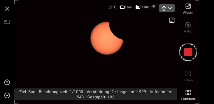 Halmozási módban az alkalmazás mutatja a felvett és egymásra helyezett képek aktuális számát (Kép forrása: Pillanatkép Marc Zander / Notebookcheck)