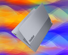 A Lenovo továbbra is csak szürke kivitelben árulja a ThinkBook 16 Gen 9-et.