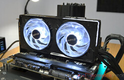 A KFA2 GeForce RTX 5070 1-Click OC a zajkibocsátási mérések során