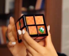 A WOWCube 24 kis képernyővel rendelkezik, és egy csomó kirakós játékot tartalmaz (Kép forrása: Cubios)