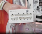 A Thermaltake Dockpower FI tápegység Dock modulja.
