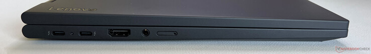 Bal oldal: 2x USB-C 4.0 w/ Thunderbolt 4 (40 Gbps, DisplayPort 2.1, Power Delivery 3.0), HDMI 2.1, 3,5 mm-es hang, Nano-SIM foglalat