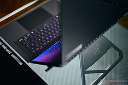 Asus ROG ROG Zephyrus Duo GX651