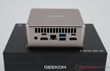 Geekom A5 2027 Edition - Csatlakozók a hátlapon