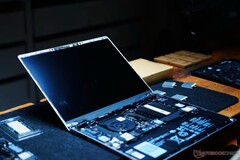 A Framework laptop két áremelés után jelentősen többe kerül. (Kép forrása: Notebookcheck)
