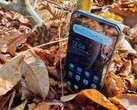 Az Oukitel WP60 7,2 hüvelykes képernyőjével nagyobb, mint szinte bármely más telefon, mégis nagyon hosszú akkumulátor-üzemidővel rendelkezik.