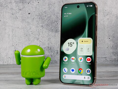 A Pixel 10 Pro egyike annak a három Pixel okostelefonnak, amelyek az e havi stabil frissítésben kijelzőjavításokkal vannak ellátva. (Kép forrása: Notebookcheck)