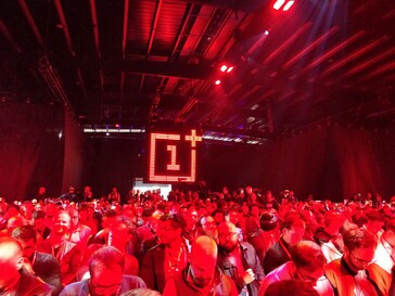 A londoni OnePlus 7T Pro bemutató rendezvényen.