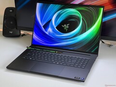 A 2025 Blade 18 (Kép forrása: Notebookcheck)