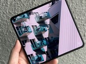 Az összehajtható iPhone különálló kijelzőarányt fogadhat el. A képen - Oppo Find N2 (Kép forrása: Andrew Cheng, Nextrift)
