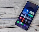 Samsung Galaxy S25 Ultra az S Pennel és az Air Command menü megjelenítése a képernyőn. (Kép forrása: Notebookcheck)