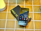 A Xiaomi Poco X8 masszív és modern megjelenésű, de számos gyengesége is van.