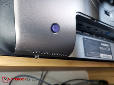 Joystick és állapot LED
