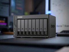 A QNAP QuNAS termékcsalád egy okta-core Twin Lake processzorral és akár nyolc meghajtórekesszel büszkélkedhet. (Kép forrása: ITHome)