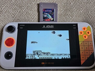 A GameBoy R-Type játék simán fut (Kép forrása: Marc Zander, Notebookcheck)