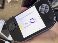 A GameMT E3 meglehetősen furcsa lenne a horizontális játékkéziszámítógépek piacán. (Kép forrása: via Retro Gaming with Deadfred)