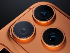 A Apple iPhone 17 Pro három 48 MP-es &quot;Fusion&quot; kamerával rendelkezik a hátlapon. (Kép forrása: Apple a YouTube-on)