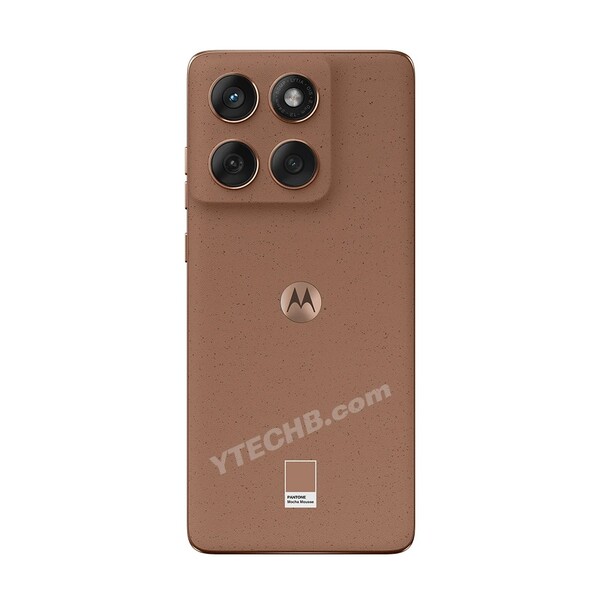 A Motorola Edge 60 Fusion hátsó nézete Pantone Mocha Mousse színben. (Kép forrása: Ytechb)