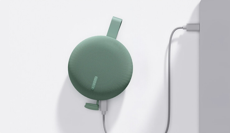 A Xiaomi Bluetooth Speaker Essential USB Type-C-n keresztül képes hangot fogadni.
