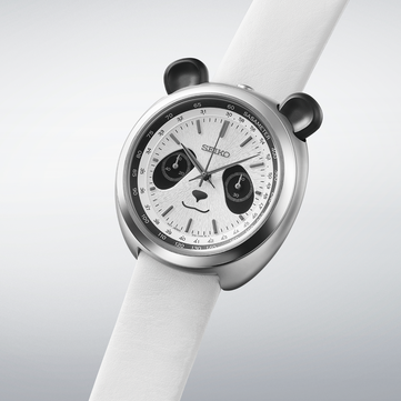 A Seiko power design project panda kronográf fehér színben