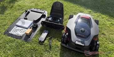 A Mova LiDAX Ultra AWD 1000 csomag tartalma
