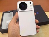 A Vivo X500 hivatalos bemutatása előtt már kiszivárgott néhány gyakorlati fotó róla.