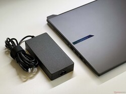 150 W-os tápegység