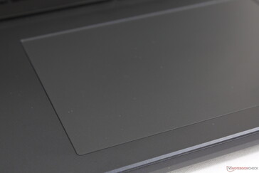 Nagy és sima kattintópad puha visszajelzéssel a megnyomásakor