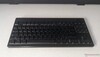 A BlackWidow V4 HyperSpeed TKL felülnézetben, szögből nézve