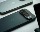 A képen látható Google Pixel 10 Pro utódja LED-es világítással rendelkezik majd.