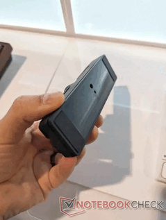 Keychron Trackball fekete alsó. (Kép forrása: Notebookcheck/Stephen Pereyra)