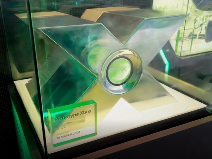 Az eredeti Xbox prototípus "Big-X" (Kép forrása: Macho Nacho Productions via YouTube)