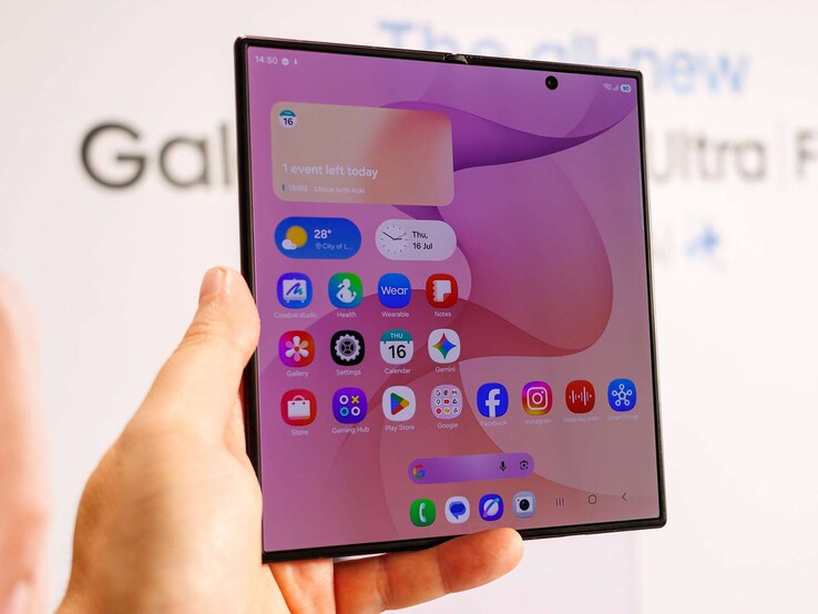 Galaxy Z Fold 8 Ultra belső képernyője