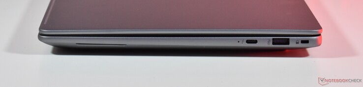 rendben: Thunderbolt 4, USB-A 3.2 Gen 2, Nano Lock slot