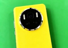 A Huawei Mate 80 Pro várhatóan kerek kameramodullal rendelkezik majd. (Kép forrása: Shi Guan igazgató, Weibo)