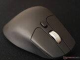 Keychron M6 8K elöl jobbra. 
